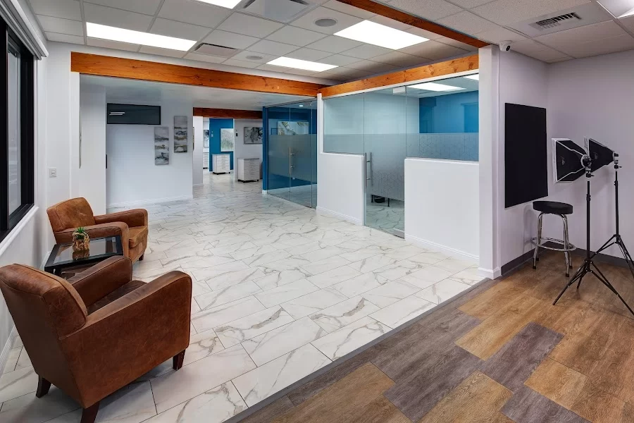 Modern American Dentistry - Woodland Hills Picture 5