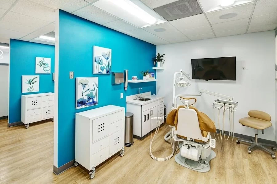 Modern American Dentistry - Woodland Hills Picture 3