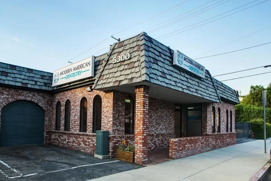 Modern American Dentistry - Woodland Hills Picture 6