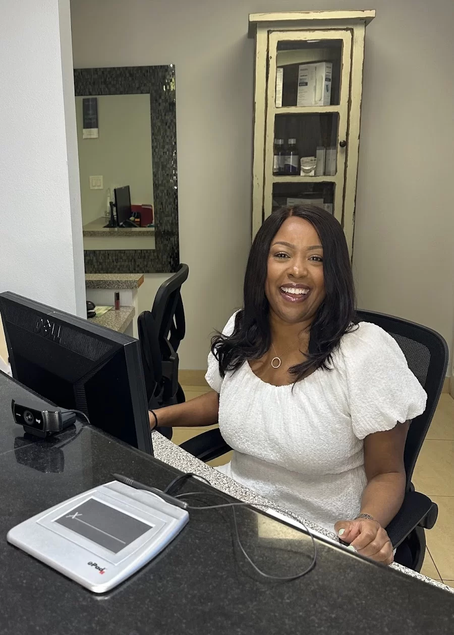 Pearl Zadeh DDS Picture 9
