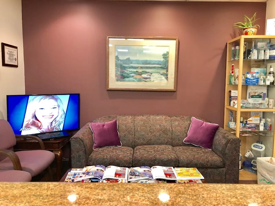 Royal Dental Practice | Dr. Roya Shoffet-Yaghoubian Picture 4