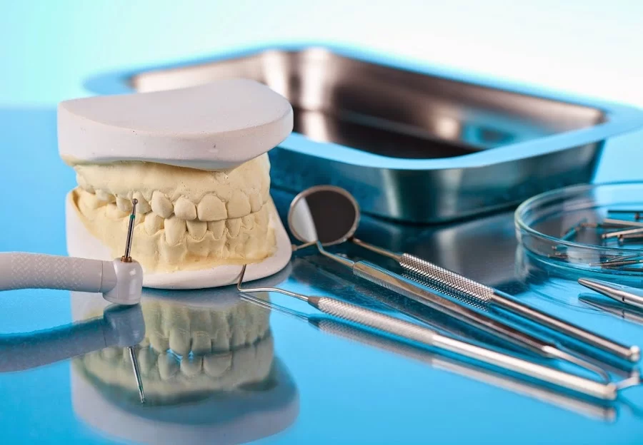Royal Dental Practice | Dr. Roya Shoffet-Yaghoubian Picture 3