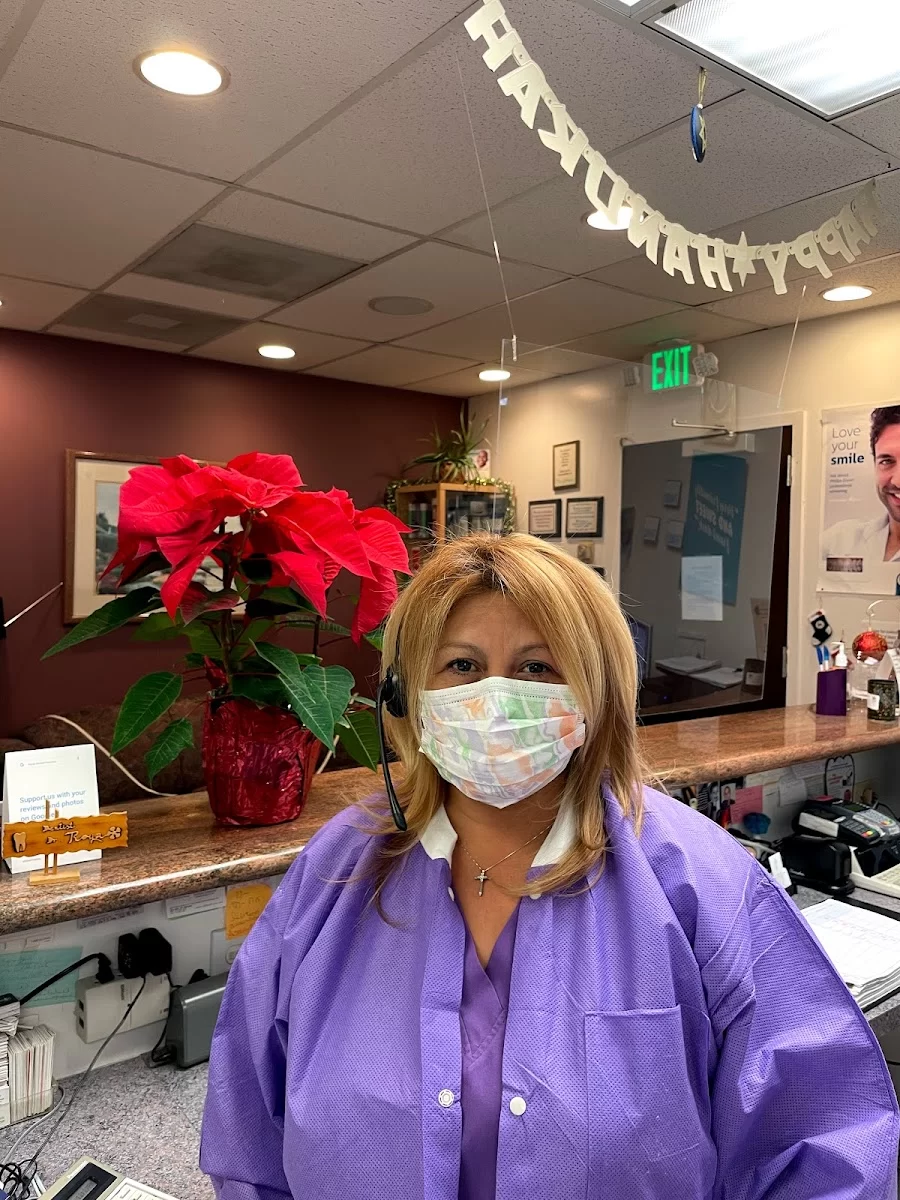 Royal Dental Practice | Dr. Roya Shoffet-Yaghoubian Picture 6
