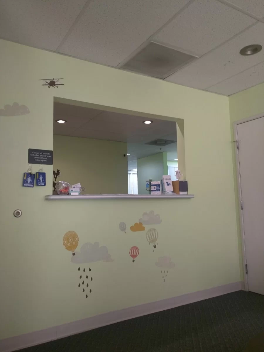 Apple Dental Center Picture 2