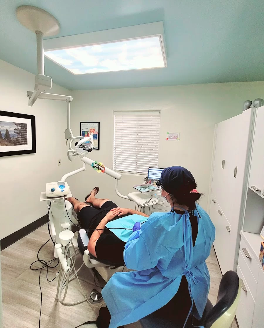 Dr. David Hakham, Dentist in Montebello Picture 10