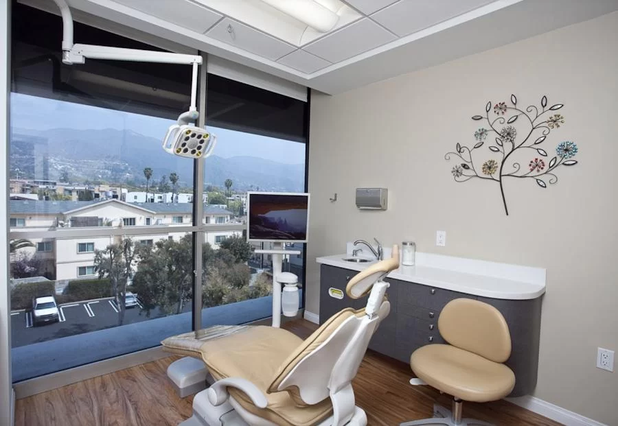 Burbank Dental Implants: Ramsey A. Amin D.D.S. Picture 4