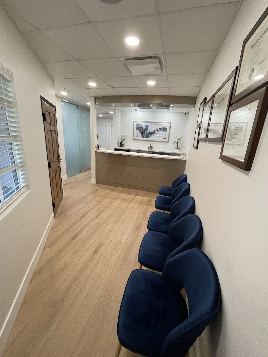 Dr. Artin Davoodian, DDS Picture 6