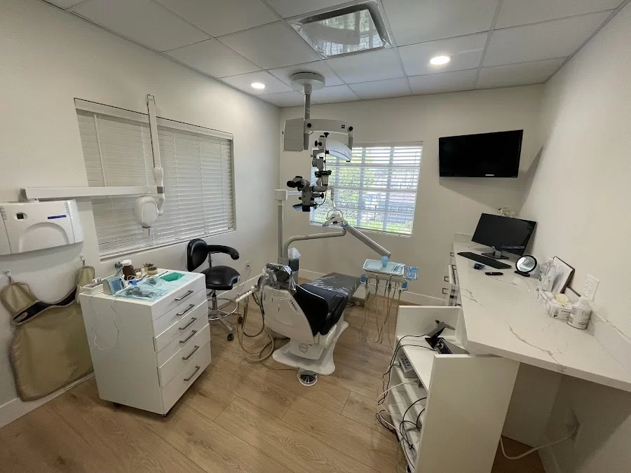 Dr. Artin Davoodian, DDS Picture 3