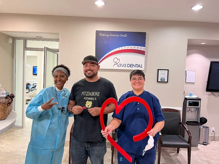 Aava Dental of North Hollywood Picture 7