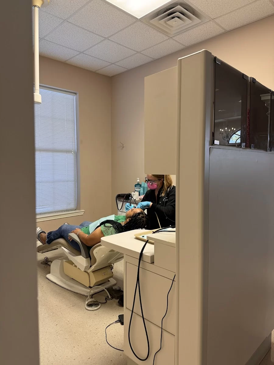 Woodmere Cosmetic and Family Dentistry Picture 7