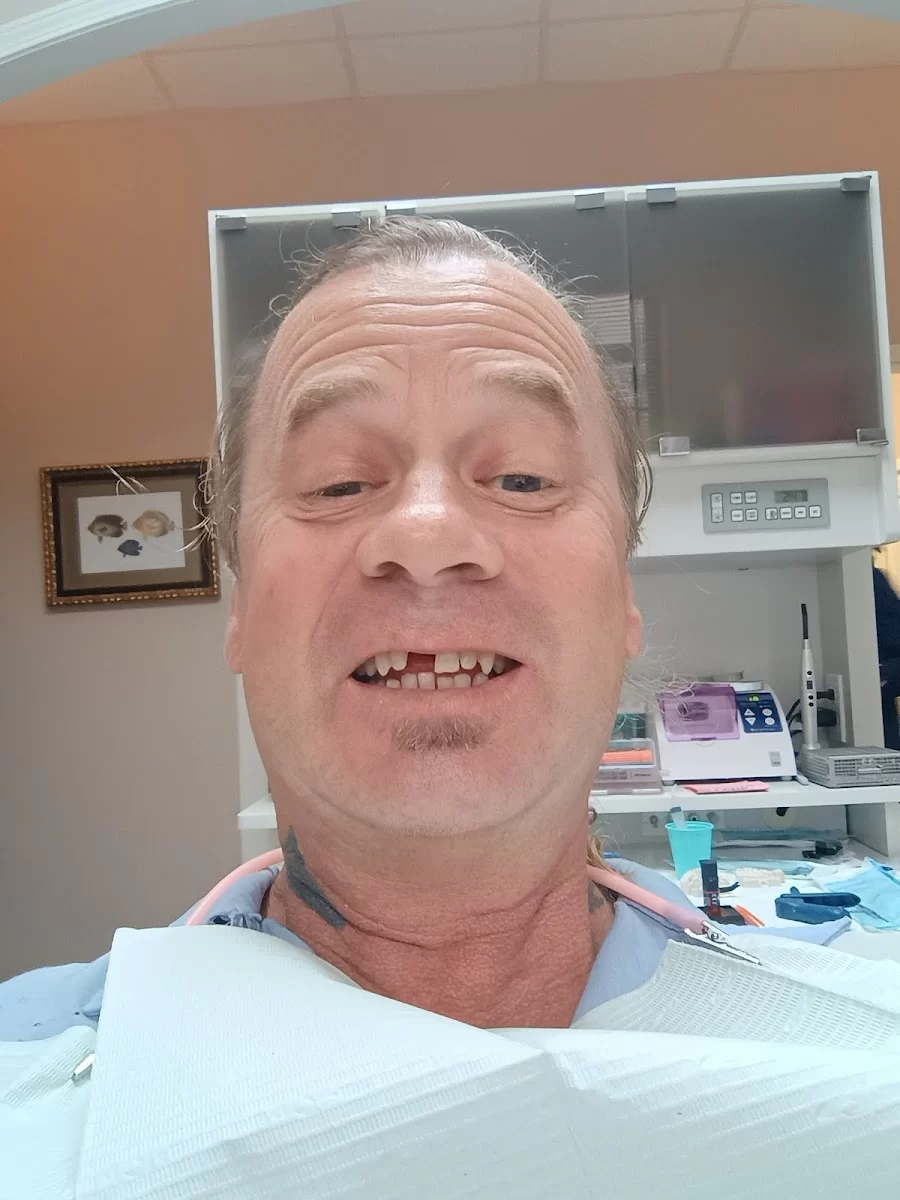 Woodmere Cosmetic and Family Dentistry Picture 8