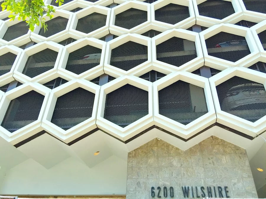 Mid-Wilshire Dental Care Picture 7