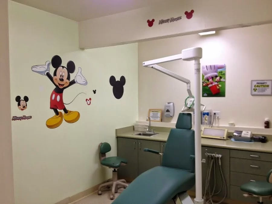 Schnierow Dental Care Picture 1