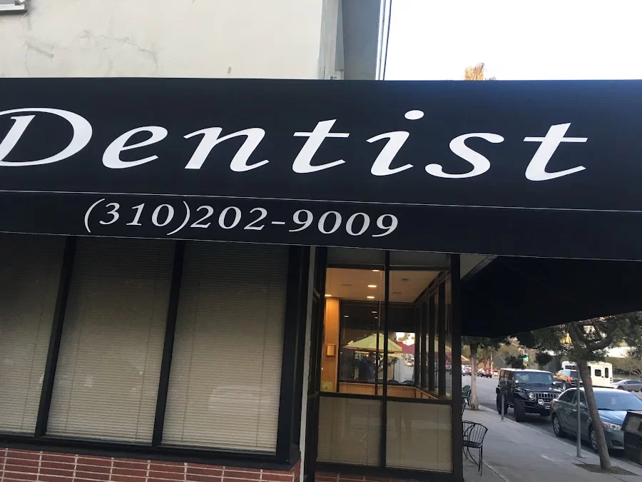 Dental Studio Picture 4