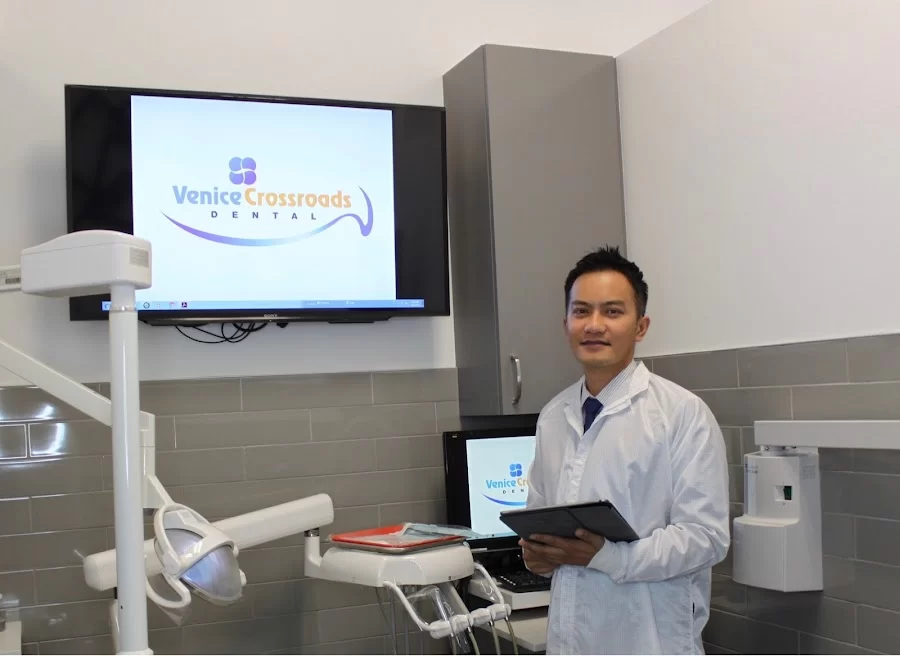 Venice Crossroads Dental Picture 3