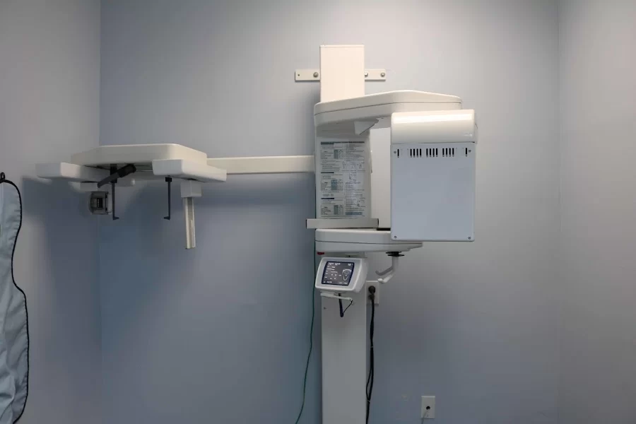 Gardena Dental Care Picture 1