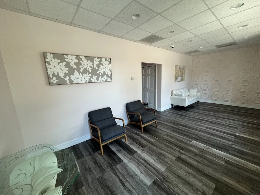 TLSE Salon Suites Fort Myers Picture 3