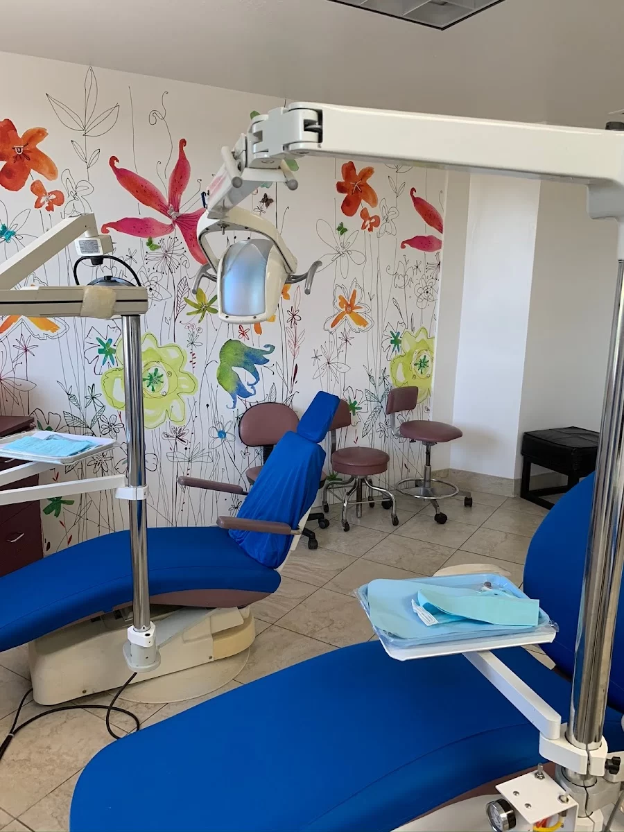 Happy Dental Land multi dental Specialty Picture 4