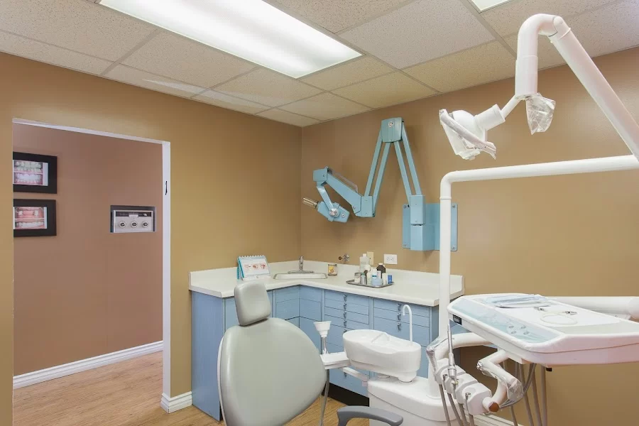 Dr. Smile: Kayvon Javid, DDS Picture 3