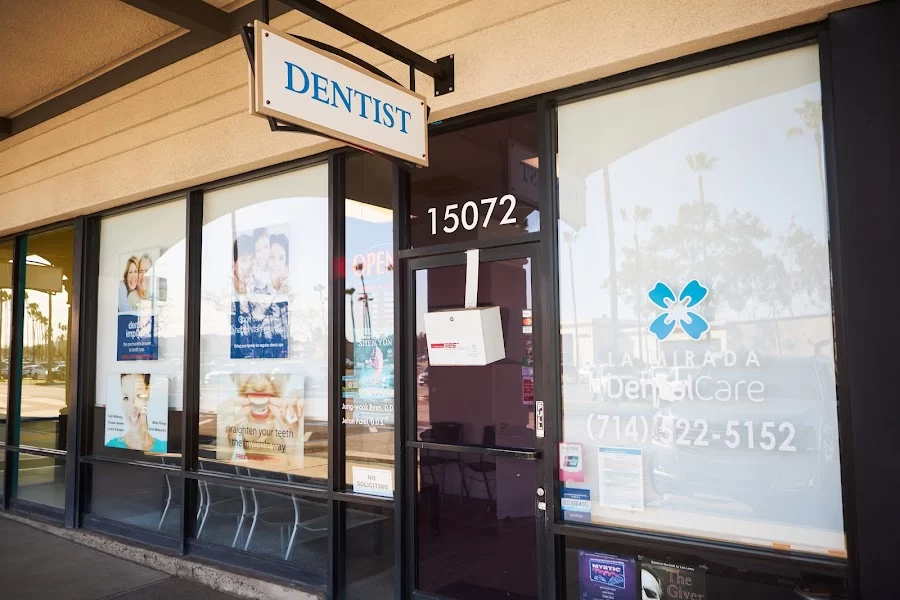 La Mirada Dental Care Picture 7