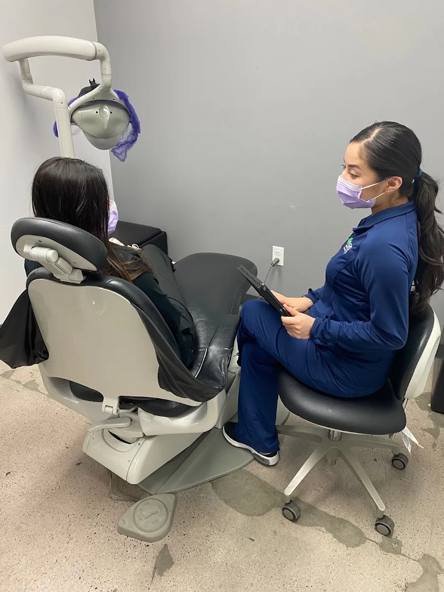 Risas Dental and Braces - Mesa Picture 9