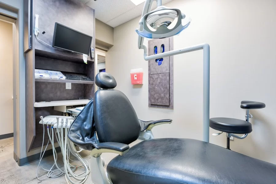 Risas Dental and Braces - Mesa Picture 1