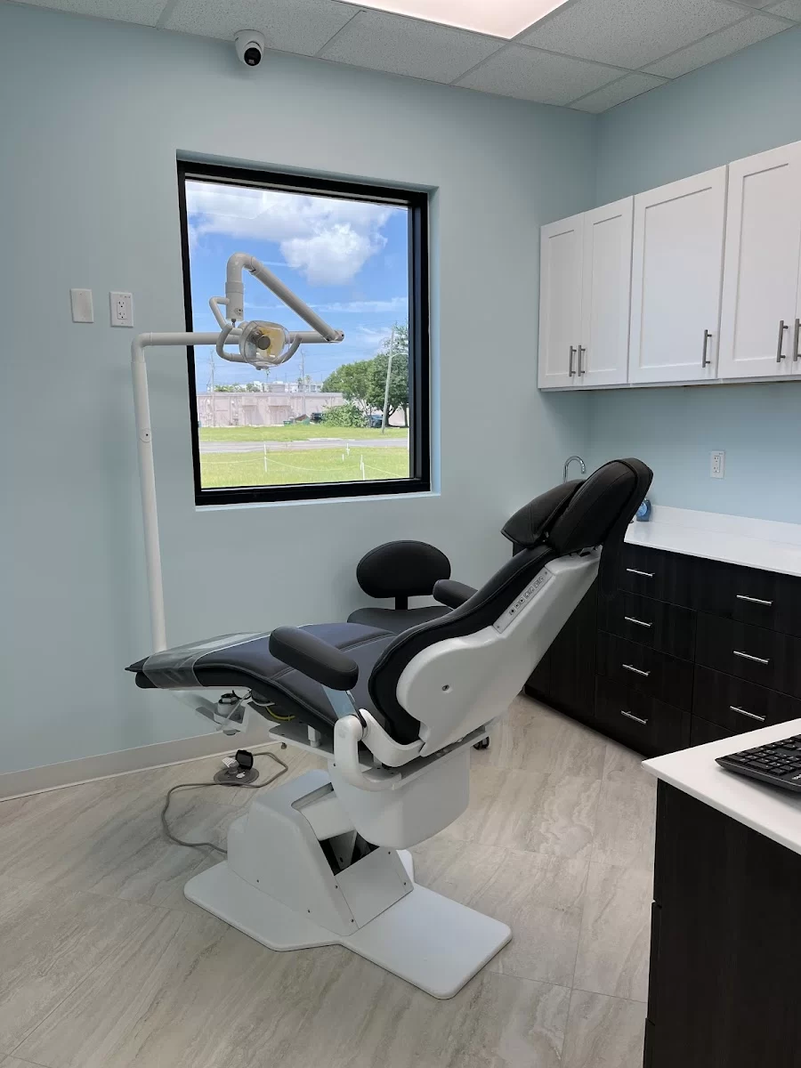 Coral Dental PA Picture 2