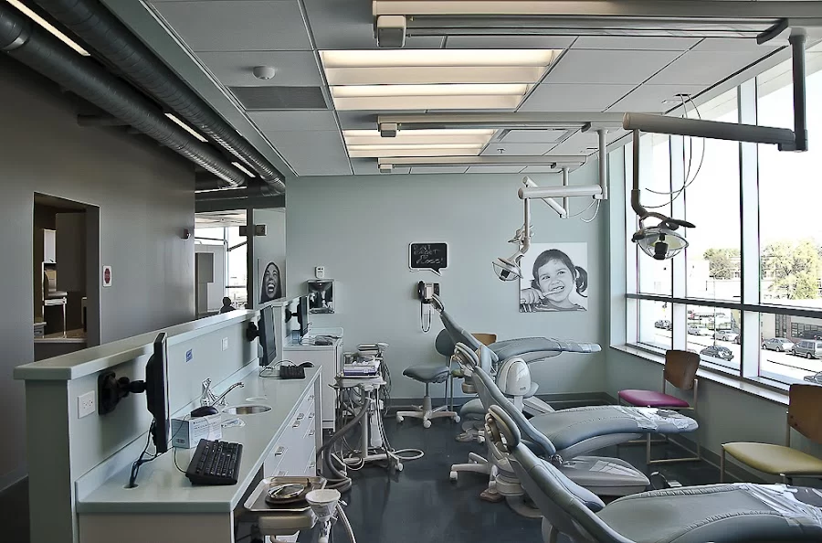 Lawndale Christian Health Center Dental Clinic Picture 9