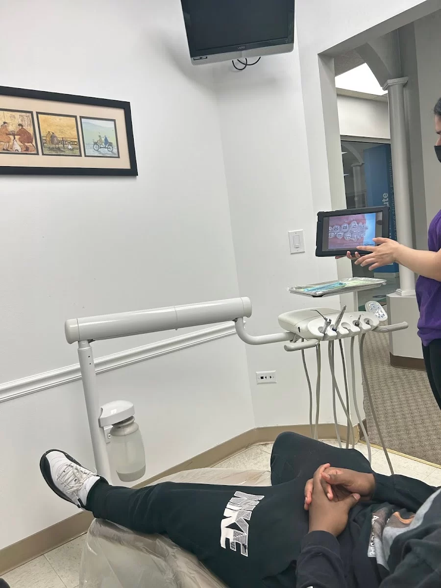 Perla Dental & Orthodontics (Powered by Sonrisa Family Dental) Picture 3