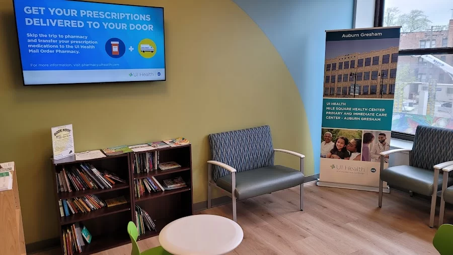UI Health Mile Square Health Center - Primary and Immediate Care Picture 5