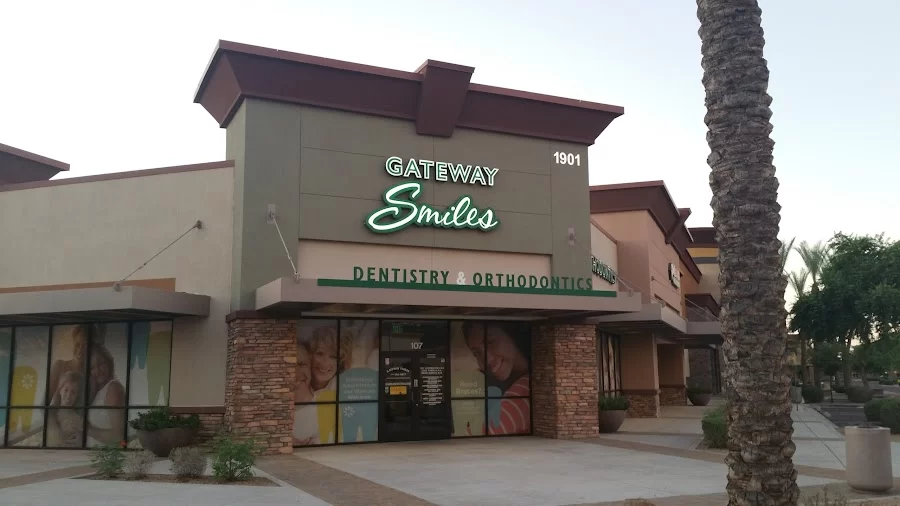 Gateway Smiles Dentistry and Orthodontics Picture 4