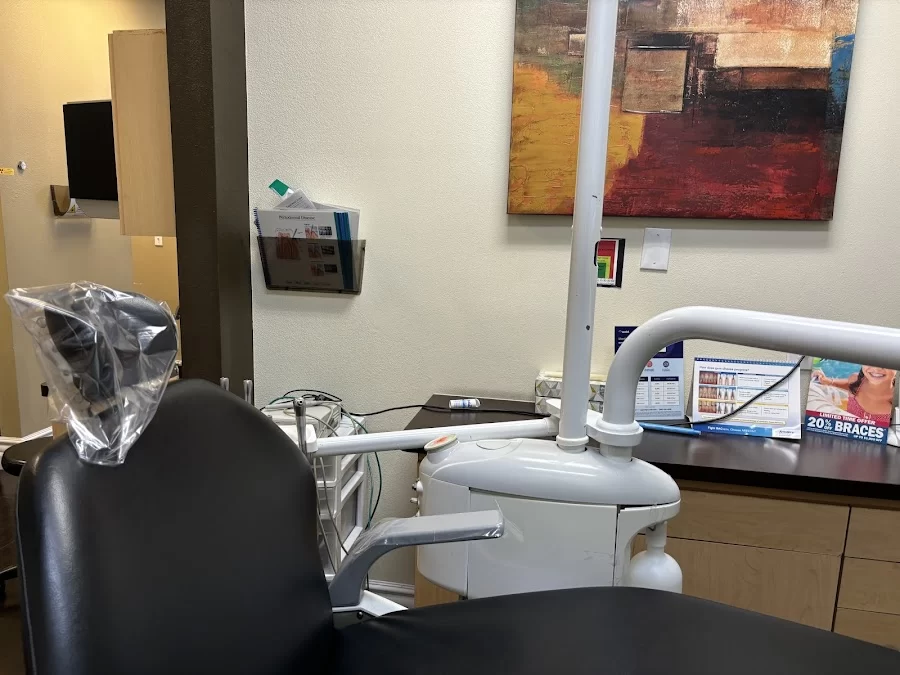 Affordable Dental at Eastern & Windmill Picture 1