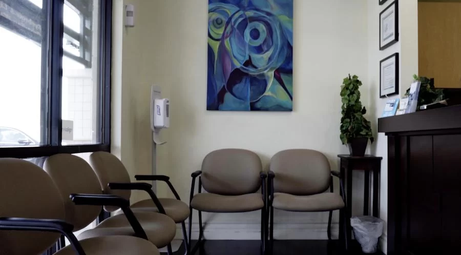 Affordable Dental at Eastern & Windmill Picture 8