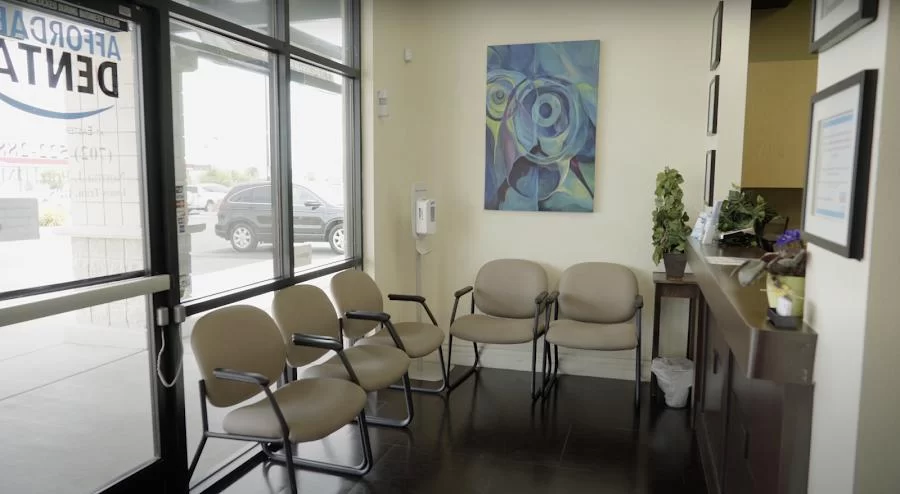 Affordable Dental at Eastern & Windmill Picture 7