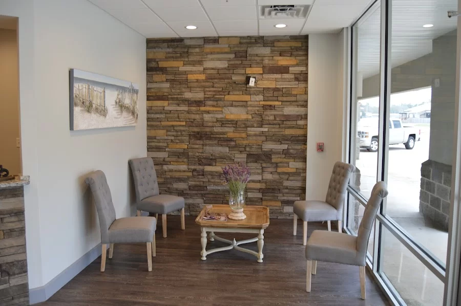 Broadwater Dental & Facial Aesthetics Picture 2