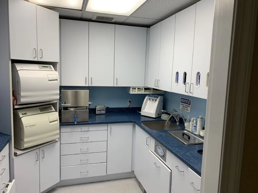 Pondside Dental Associates - Jamaica Plain Picture 3