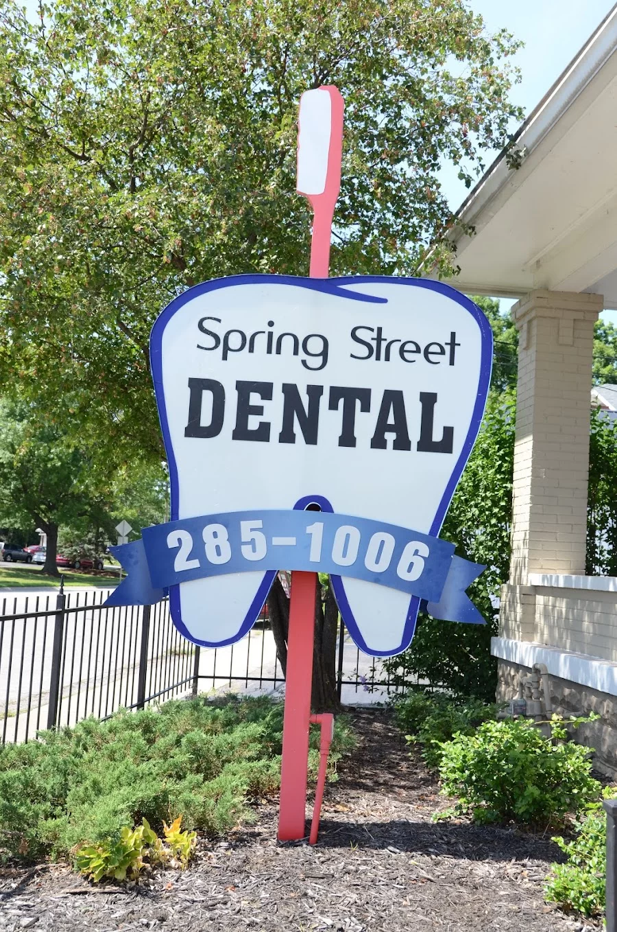 Spring Street Dental Picture 2