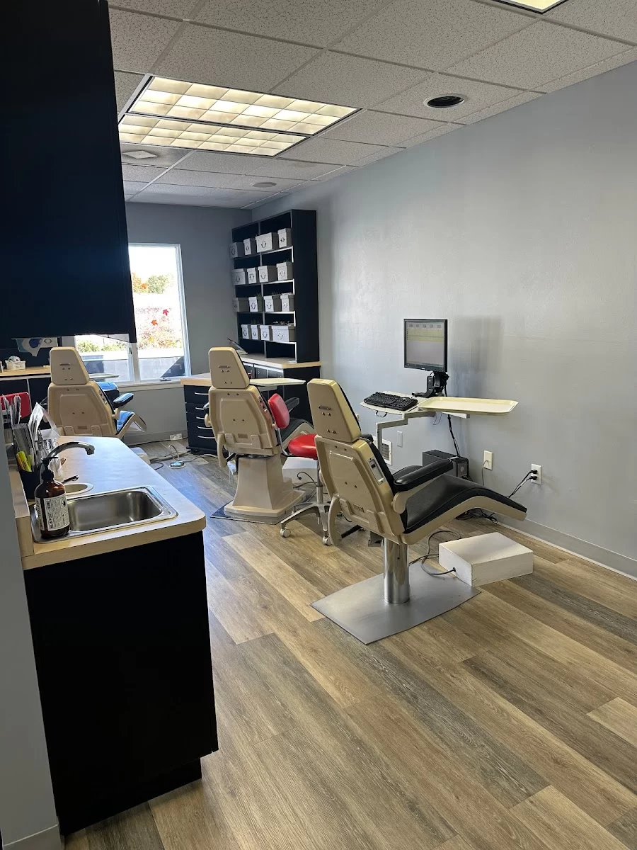 Leizer Orthodontics Picture 7