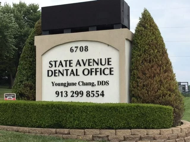 State Avenue Dental Office Picture 2