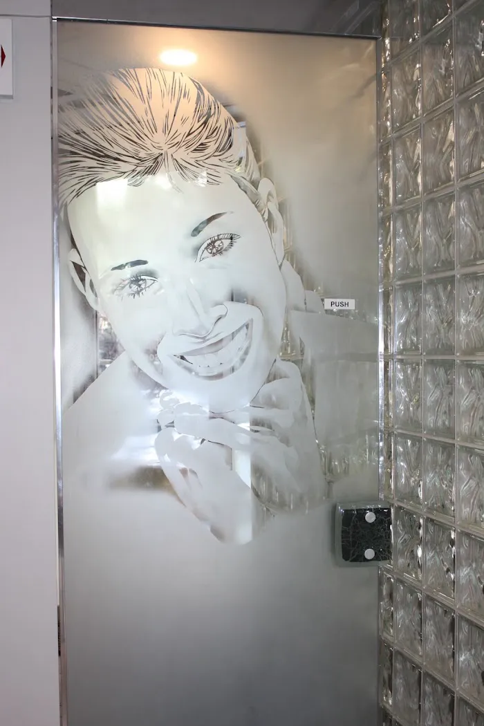 Dabuleanu Dental Picture 3