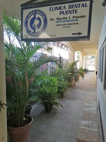 Clínica Dental Puente Picture 6