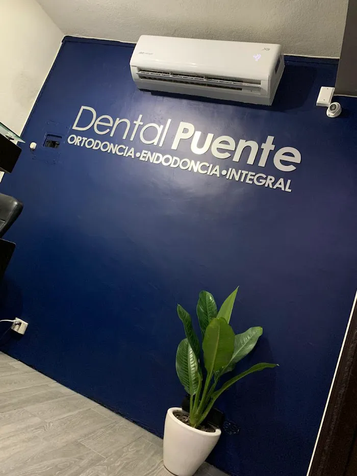 Clínica Dental Puente Picture 8