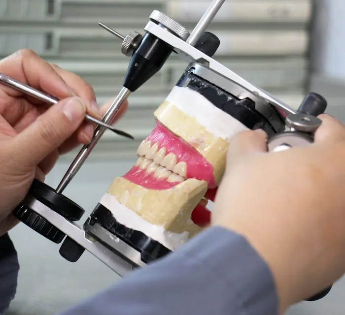 Dent Craft Dental Laboratory Picture 2