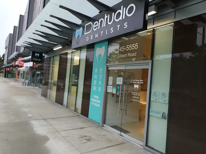 Dentudio Dentists Picture 3