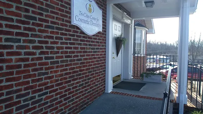 Tri-Cities Center for Cosmetic Dentistry Picture 4