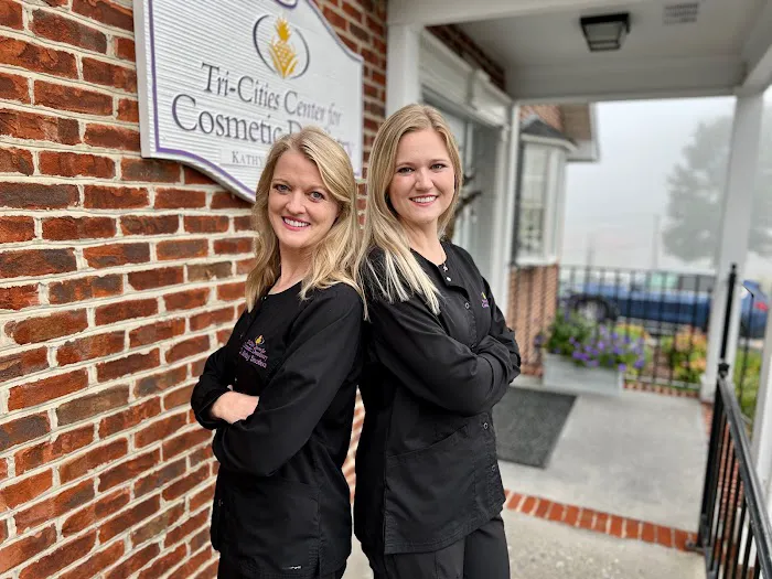 Tri-Cities Center for Cosmetic Dentistry Picture 3