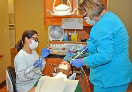 Dorosti Family Dental: Yassamin Dorosti DDS Picture 3