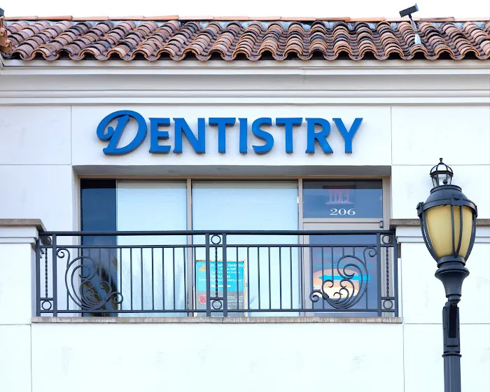 Los Coches Dentistry Picture 7