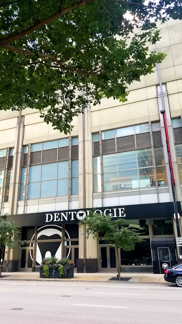 Dentologie - Streeterville Picture 5