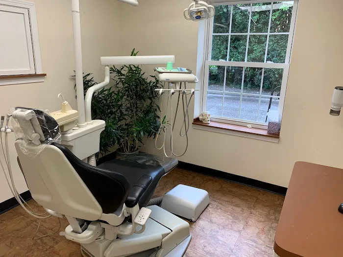 Emerald Dental Care Picture 2